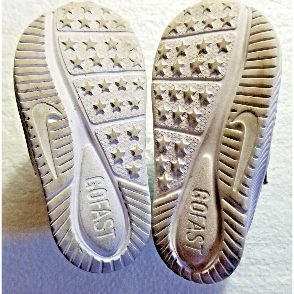 Kid's Nike Sneakers Star Runner Unisex Easy On & Off Casual Play US Size 7C